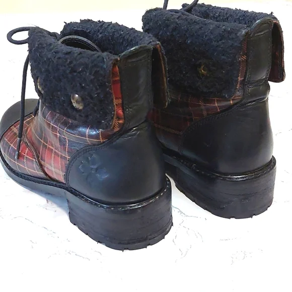 Patricia Nash tartan plaid booties, size 5.5 - Picture 4 of 10